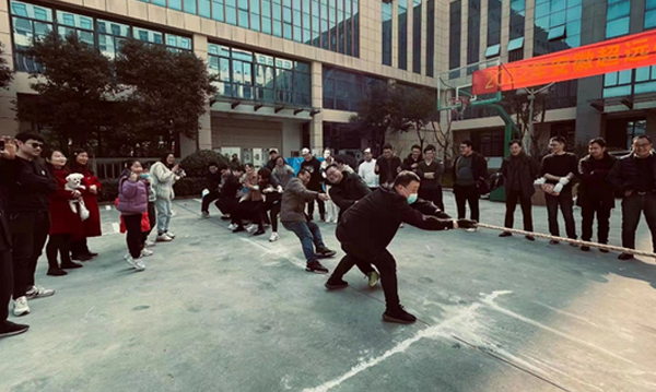 2022年(nián)安徽夜蒲信息技術有限公司首屆拔河比賽